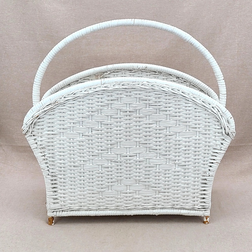 VTG White Wicker Ratten Magazine Storage Rack Basket Shabby Beach Cottage Flaws